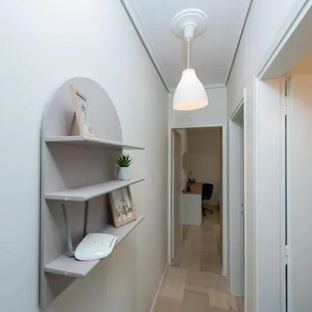 Cozy At Center! Apartment Volos