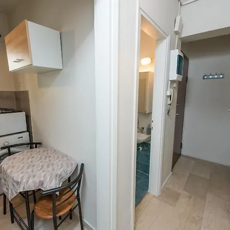 Cozy At Center! Apartment *