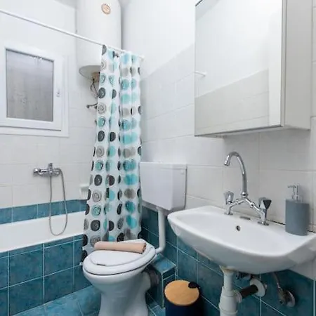 Cozy At Center! Apartment *